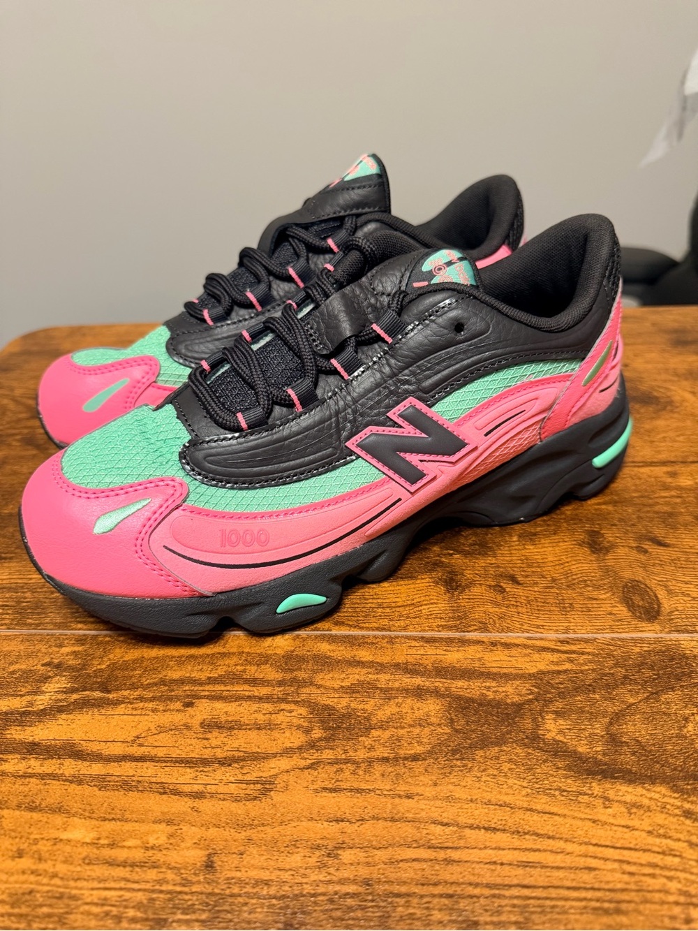 New Balance Kids 1000 Trainer - Pink & Mint 7Y/8.5W